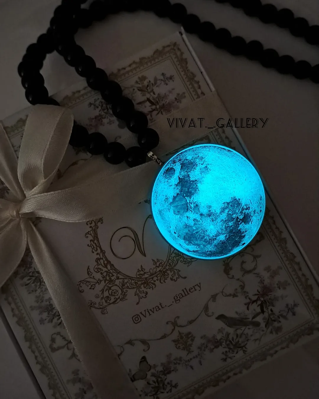 آویز ماشین ماه شبتاب ۴ سانت