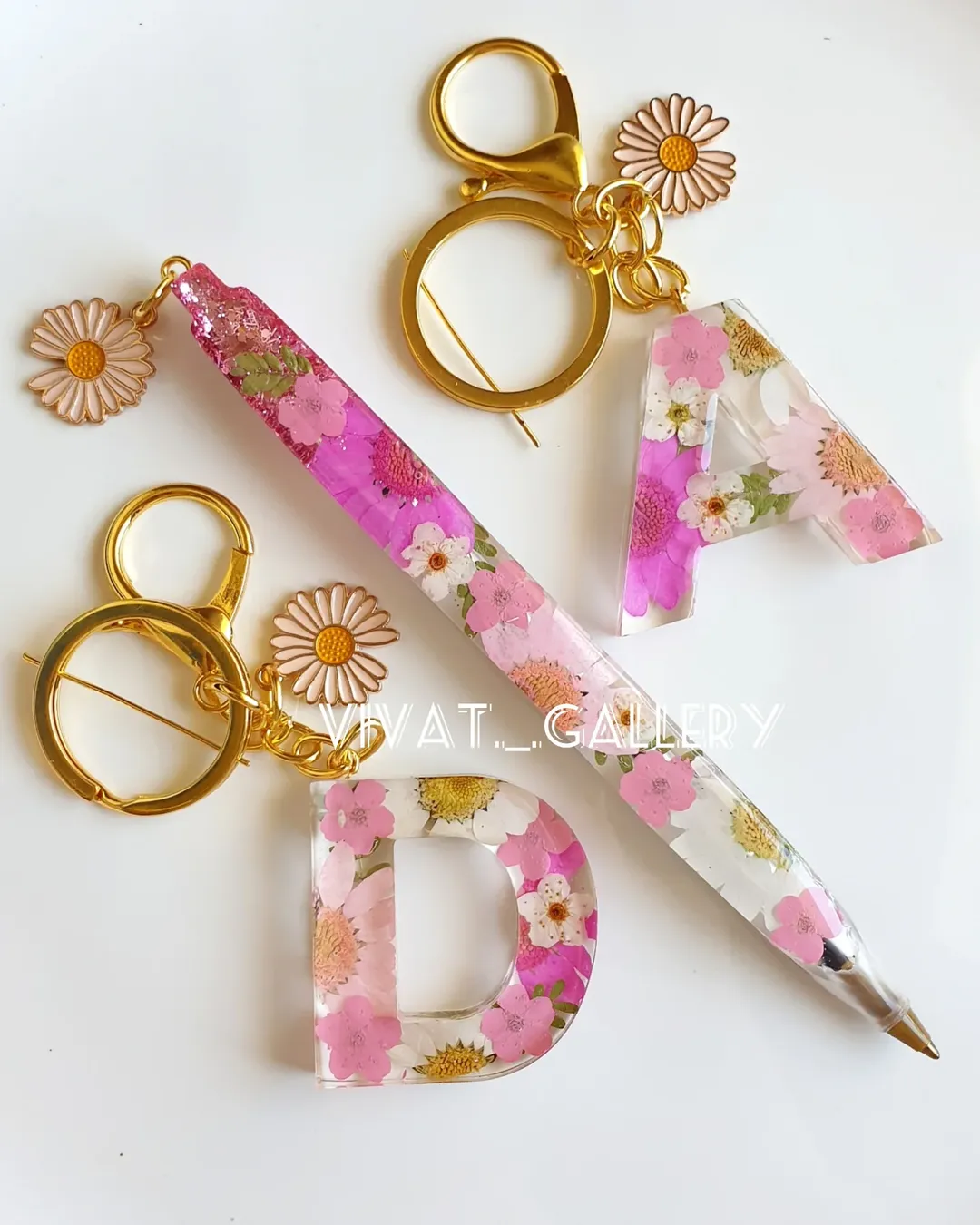 ست خودکار و سرکلیدی با گلهای طبیعی جاودان شده طرح رکسانا